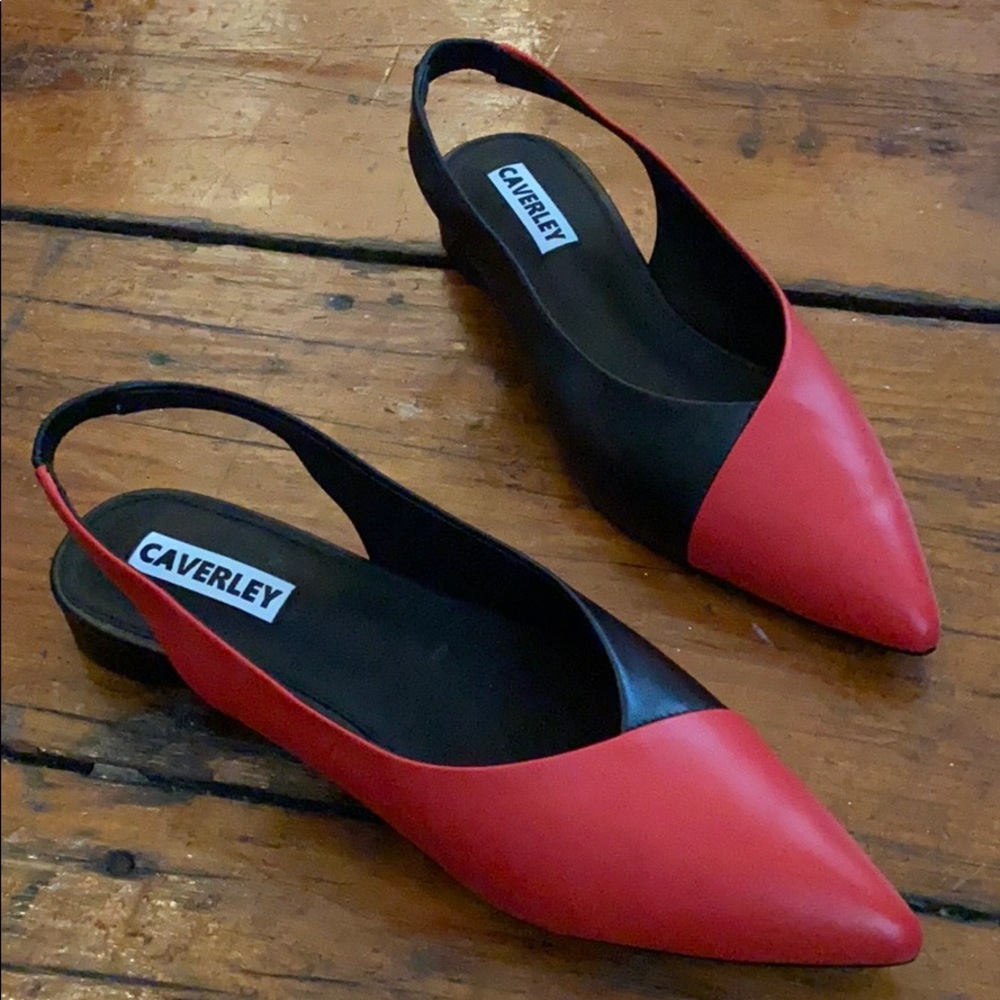 Black and Red Leather Pointed-Toe Slingback Flats - Picture 2 of 5